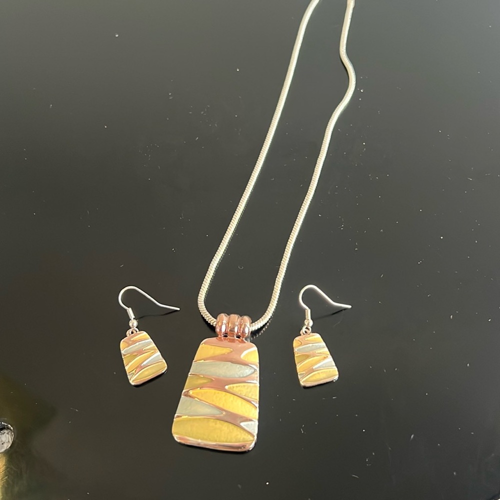 Earrings and necklace set